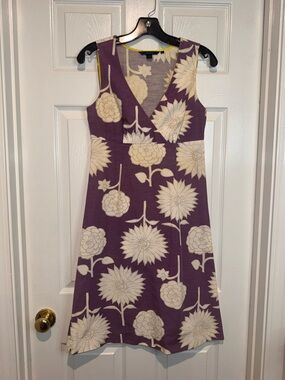 Boden Purple and Cream Floral V-Neck Midi Dress. Size 8